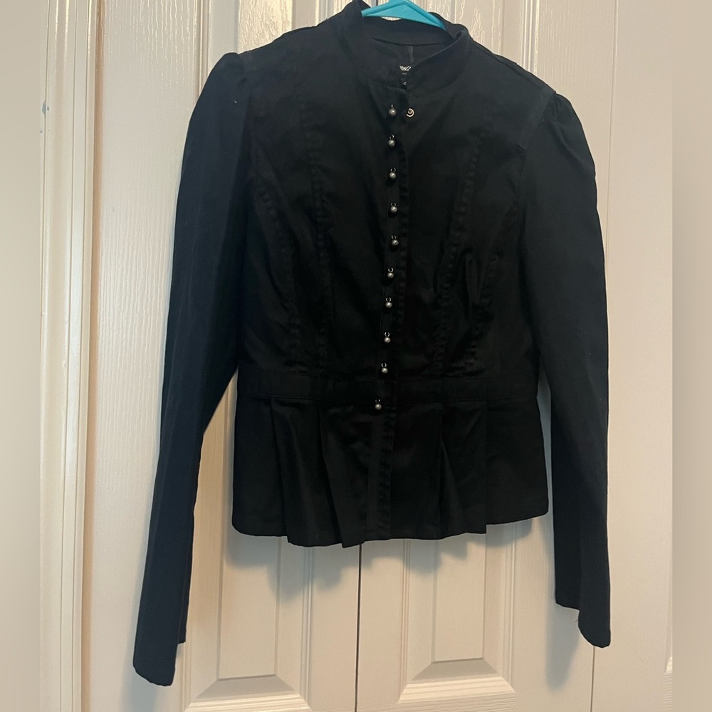 Mossimo Black jacket cropped with gun metal detail. Size Small
